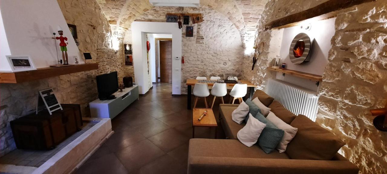 Picchio&Pinocchio Guest House Sulmona Eksteriør billede