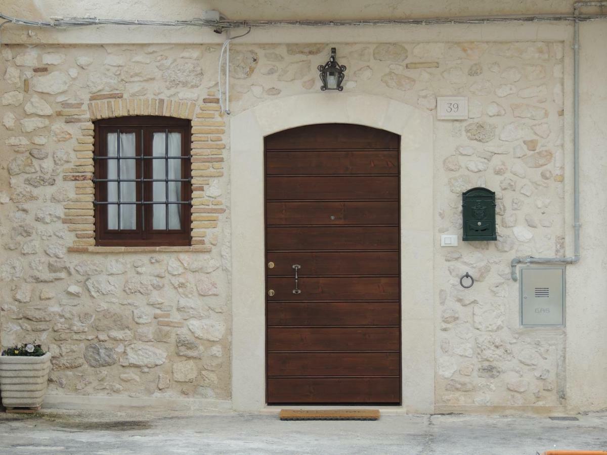 Picchio&Pinocchio Guest House Sulmona Eksteriør billede